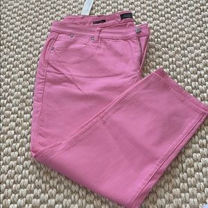 NWT Talbots Pink Crop Pant